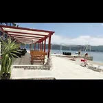 4 Enjoy * Komarna