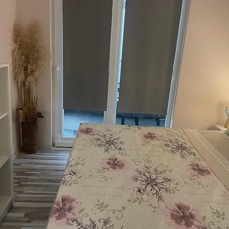 Apartment 4 Enjoy Komarna