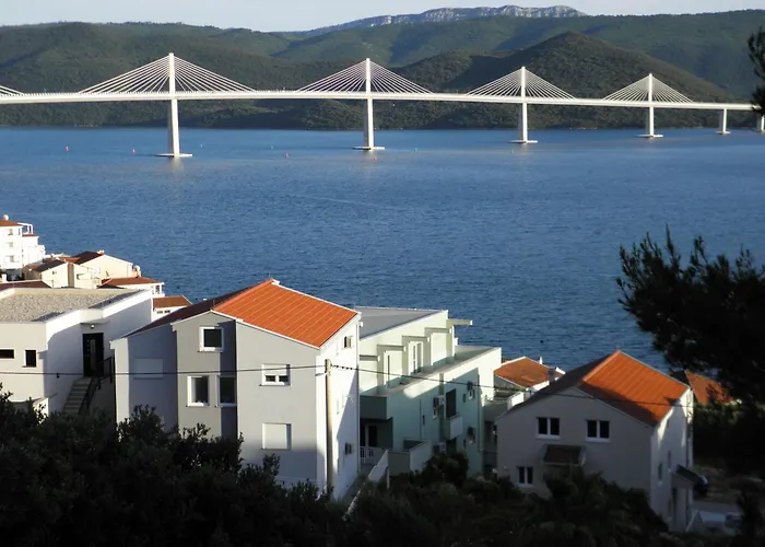 דירה 4 Enjoy קומרנה