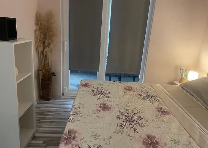 דירה 4 Enjoy קומרנה