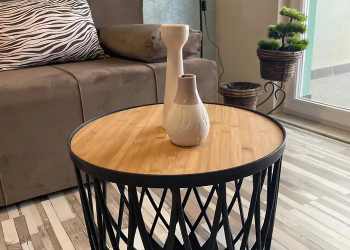 4 Enjoy דירה קומרנה