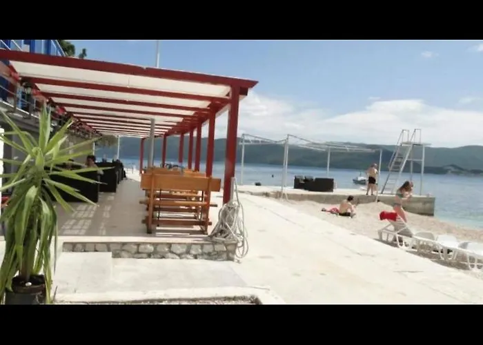 4 Enjoy * קומרנה