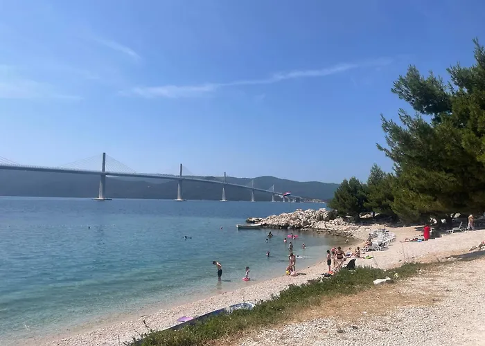 4 Enjoy קומרנה